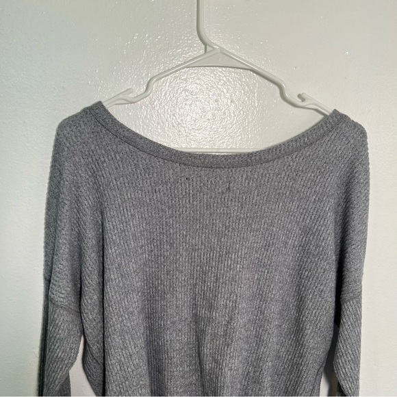Abercrombie & Fitch Ribbed Tie Front Top Gray - Picture 11 of 14